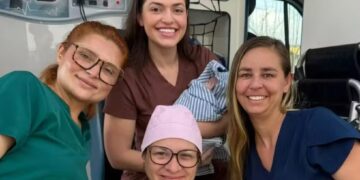 Bebê nasce dentro de carro de aplicativo a caminho da maternidade em Campos