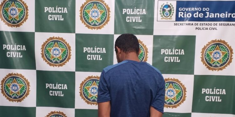 Homem condenado por estupro de vulnerável é preso em operação conjunta em Quissamã