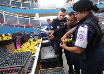 Rio das Ostras reforça segurança com entrega de 469 equipamentos à Guarda Municipal